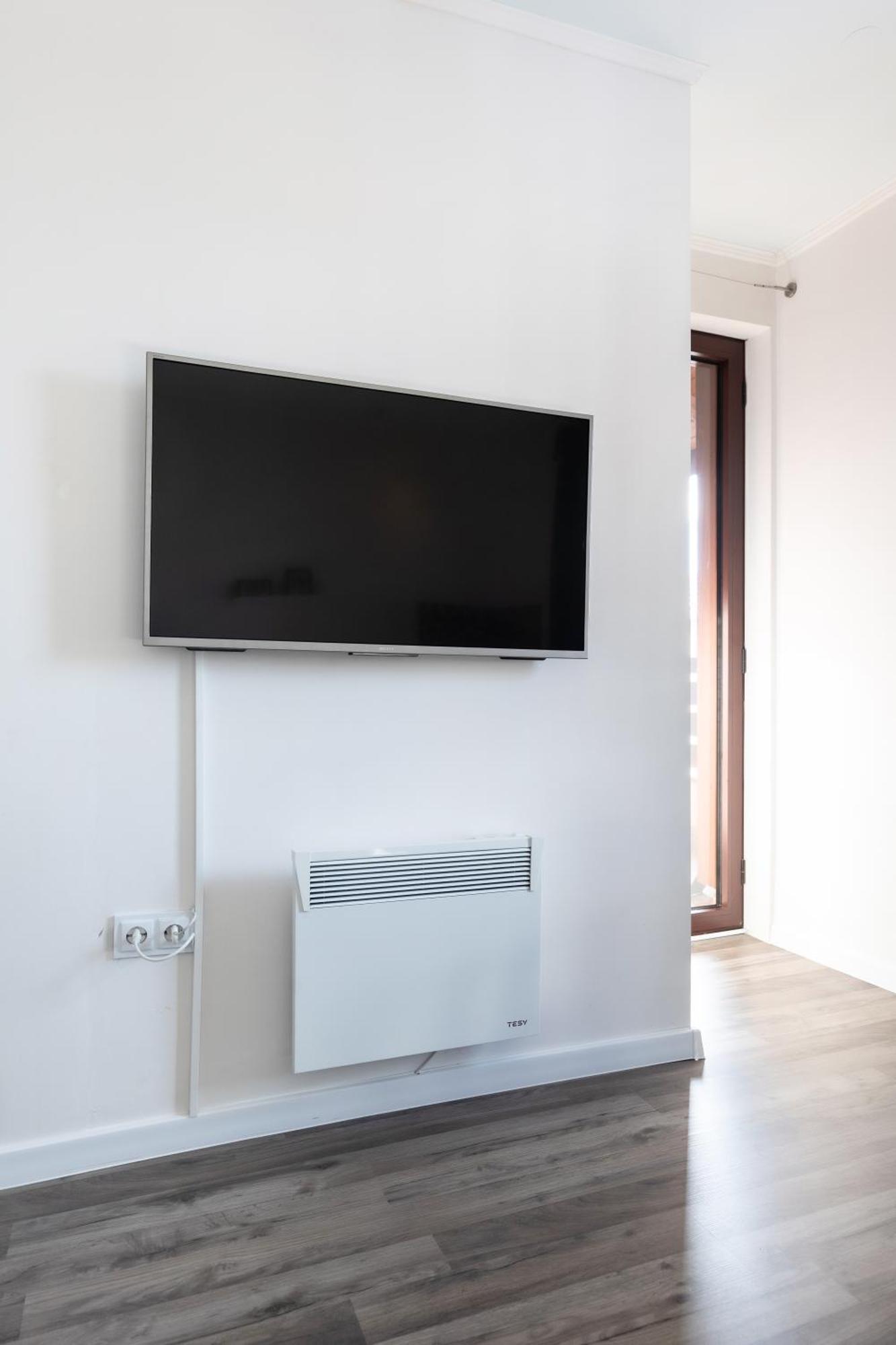 Refurbished Studios, Mountain View Balconies, Minutes From Gondola Bansko Exterior photo